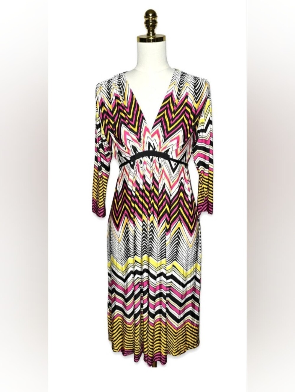 Olian Women's Chevron Maternity Dress Size Small Multicolor Empire Waist Midi
